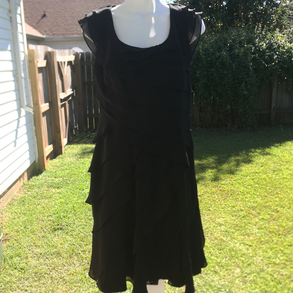 ADRIANA PAPELL RUFFLE Black Dress - Picture 4 of 8